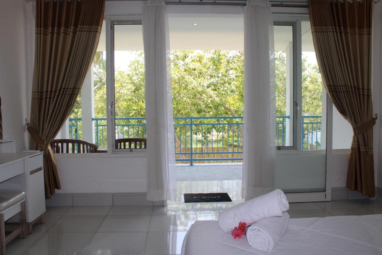 Turtle House Lombok Hotel Kuta  Exterior photo