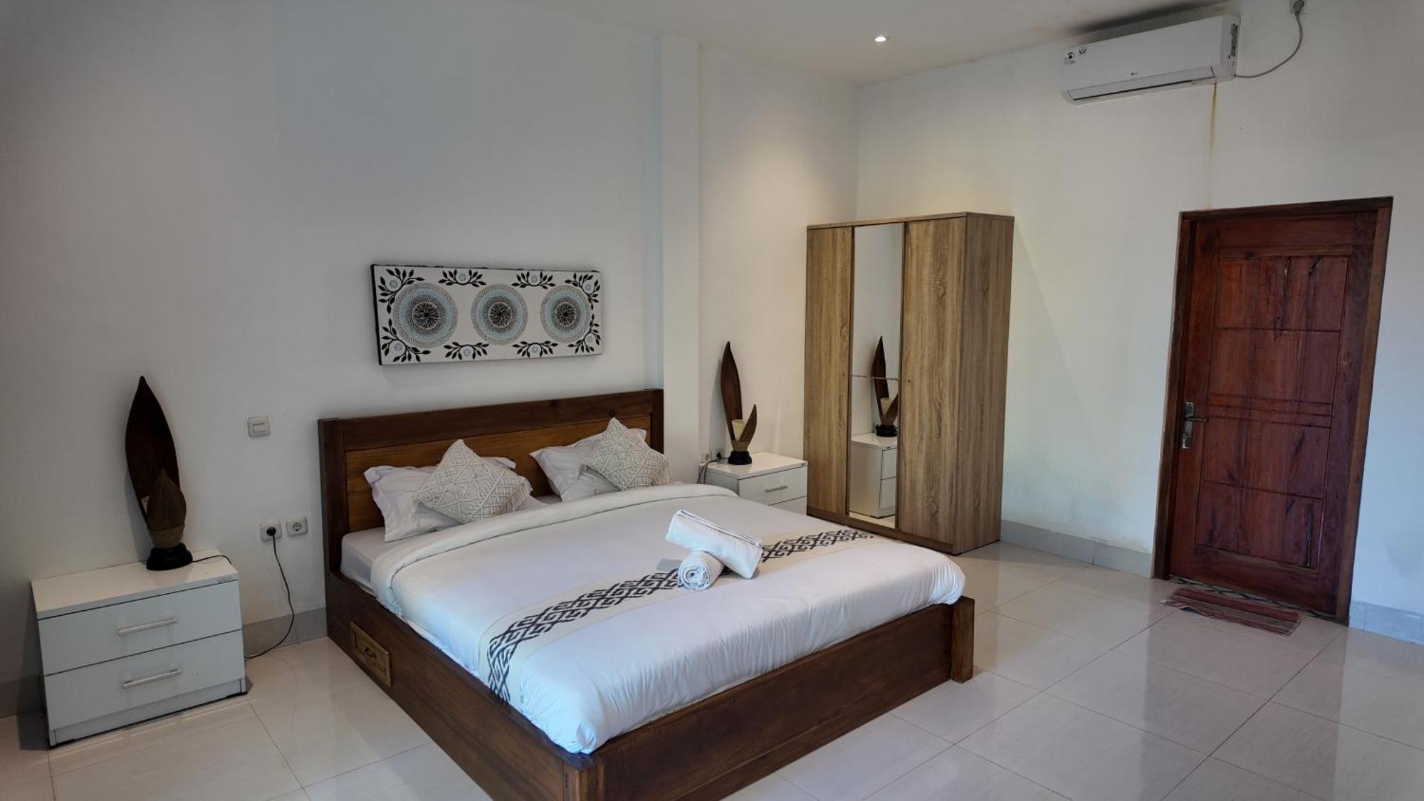 Turtle House Lombok Hotel Kuta  Exterior photo